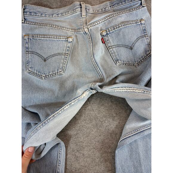 Levis Jeans Mens Size 34 Blue Denim Button Fly Straight Leg Grunge Streetwear - Picture 7 of 10